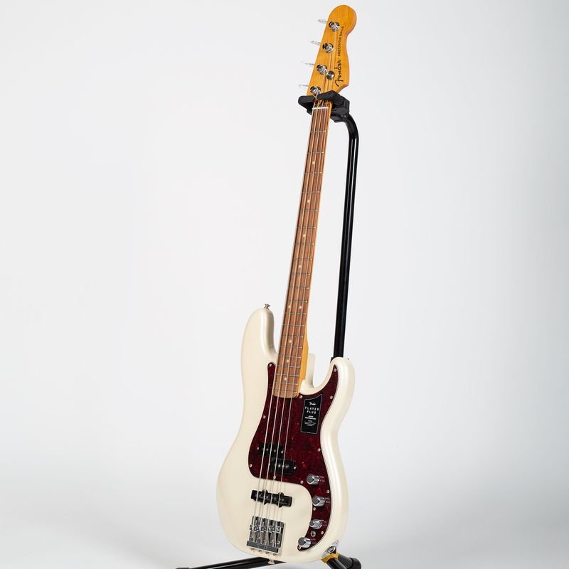 Fender Player Plus Precision Bass - Pau Ferro, Olympic Pearl