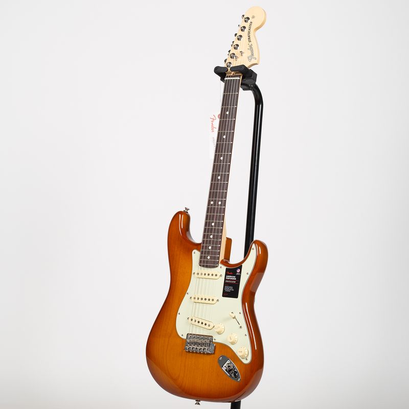 Fender American Performer Stratocaster - Rosewood, Honey