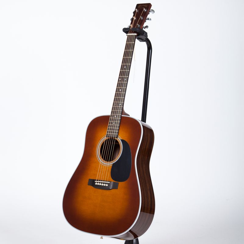 Martin D-28 Acoustic Guitar - Ambertone