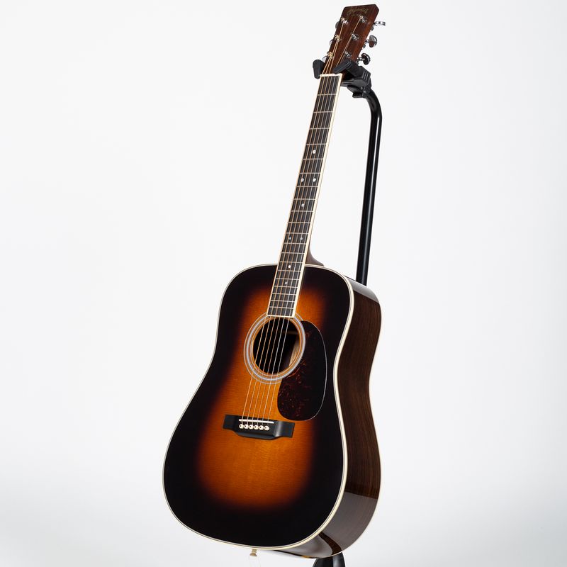 Martin D-35 Acoustic Guitar - Sunburst