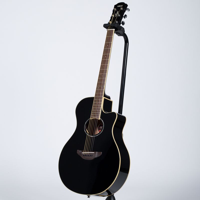 Yamaha APX600 Thinline Cutaway Acoustic-Electric Guitar, Spruce