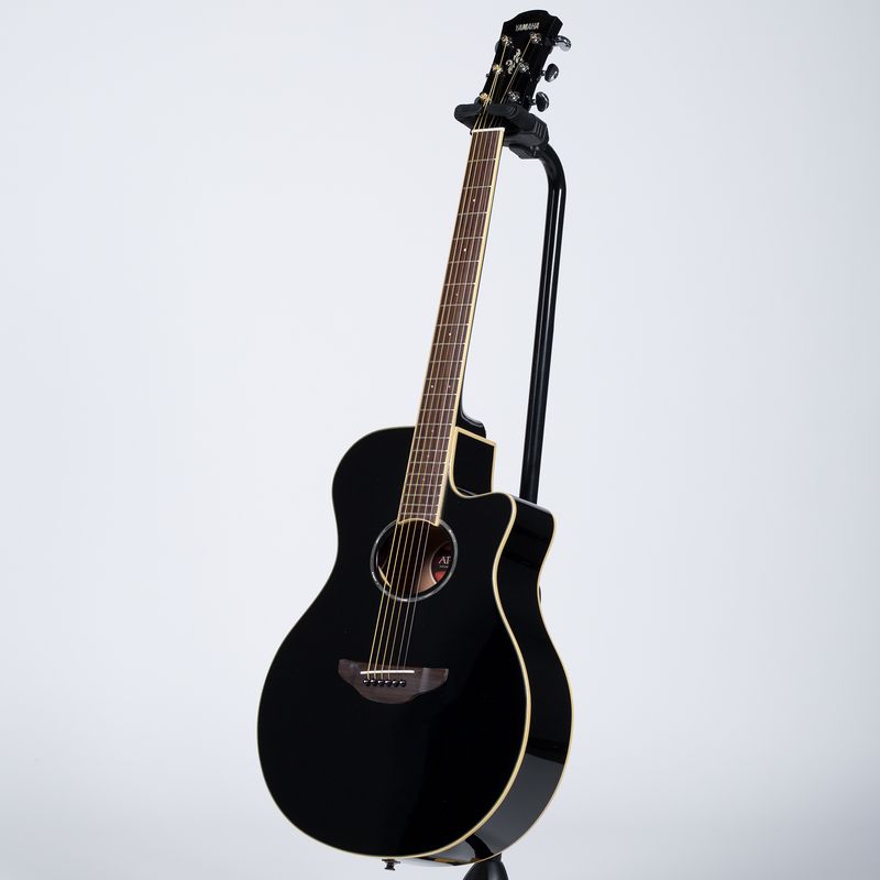 Yamaha APX600 Natural Acoustic Guitar