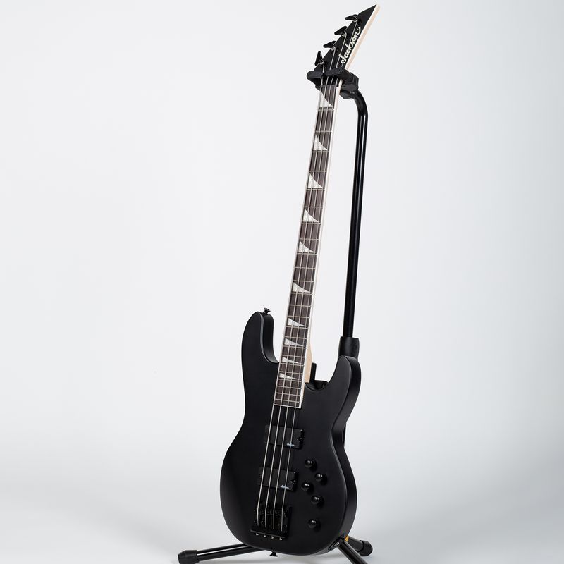 Jackson JS Series Concert Bass JS3， Satin Black， Amaranth