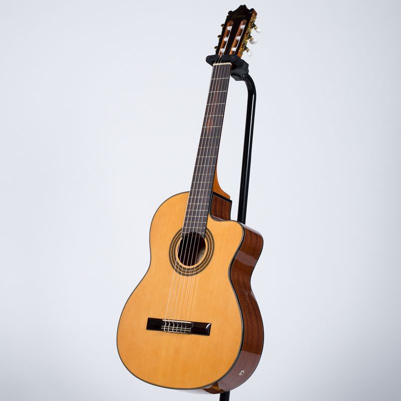 Ibanez ga6ce deals classical guitar