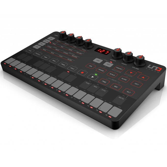 IK Multimedia UNO Analog Synthesizer