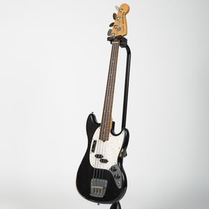 Fender JMJ Road Worn Mustang Bass - Black