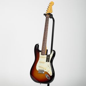 Fender American Vintage II 1961 Stratocaster - Rosewood, 3-Colour Sunburst