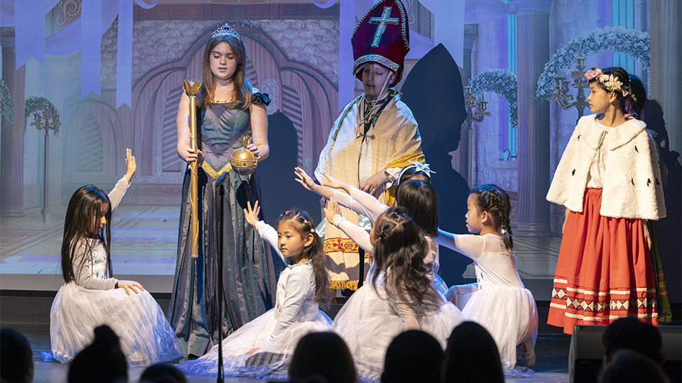 Students performing Disney's Frozen JR. Production at Cosmo School of Music | Richmond Hill